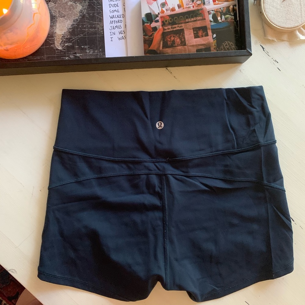 Lululemon spandex shorts